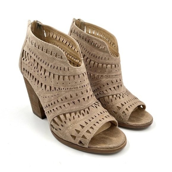 Not Rated Tan Lasercut Santos Peep Toe Booties Size 8 - Picture 2 of 9